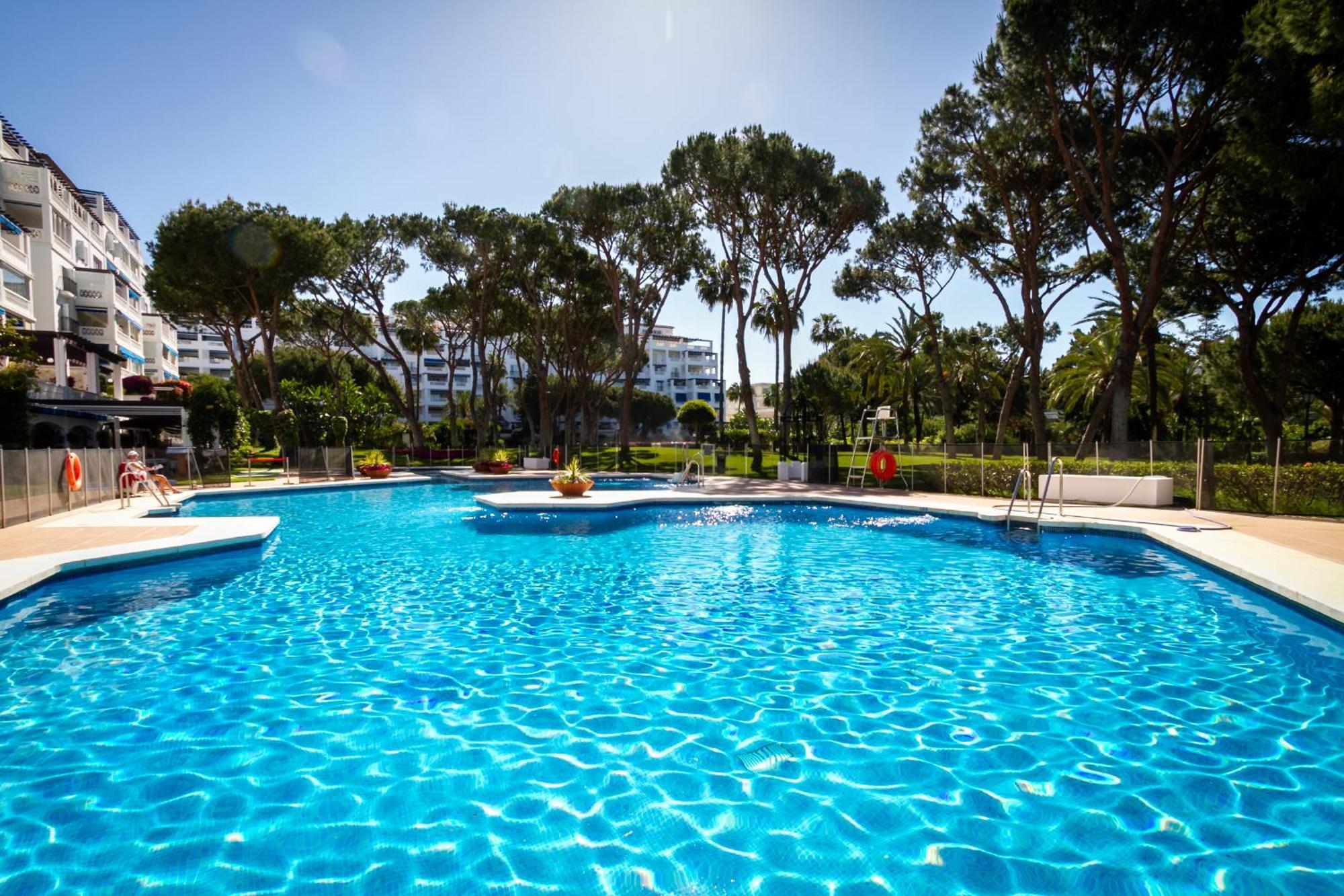 Appartamento Banus - Lily Playas Del Duque Banus